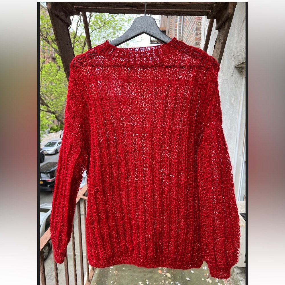 BRAND NEW WOMENS ANGORA LIGHT WEIGHT SWEATER